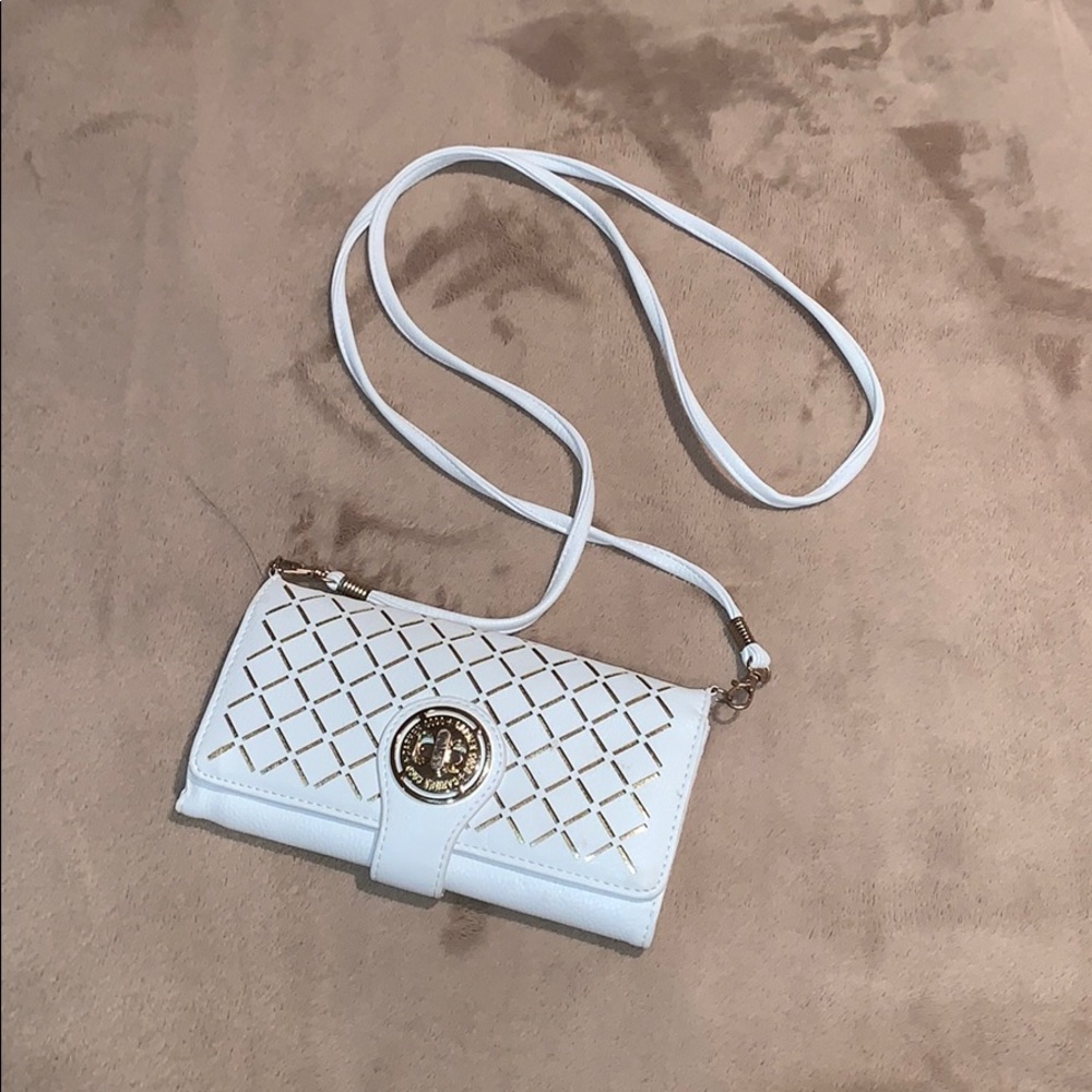 COCO & CARMEN Cross Body White Purse